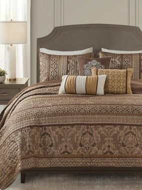 Madison Park Quilt Coverlet Bedspread Bedding Set, Matching Shams 675716438883